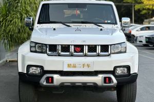 BJ40 北京 2.0T 自動(dòng)四驅(qū)環(huán)塔冠軍版