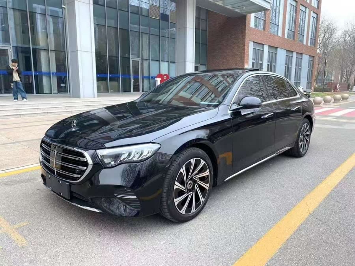 奔馳 奔馳E級  2024款 改款 E 300 L 時尚型圖片