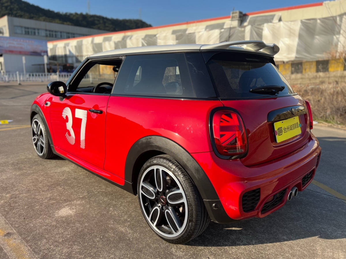 2021年02月MINI MINI  2021款 2.0T COOPER S 叁柒號(hào)紀(jì)念版