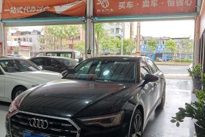 奧迪A6L 奧迪 45 TFSI quattro 臻選動感型