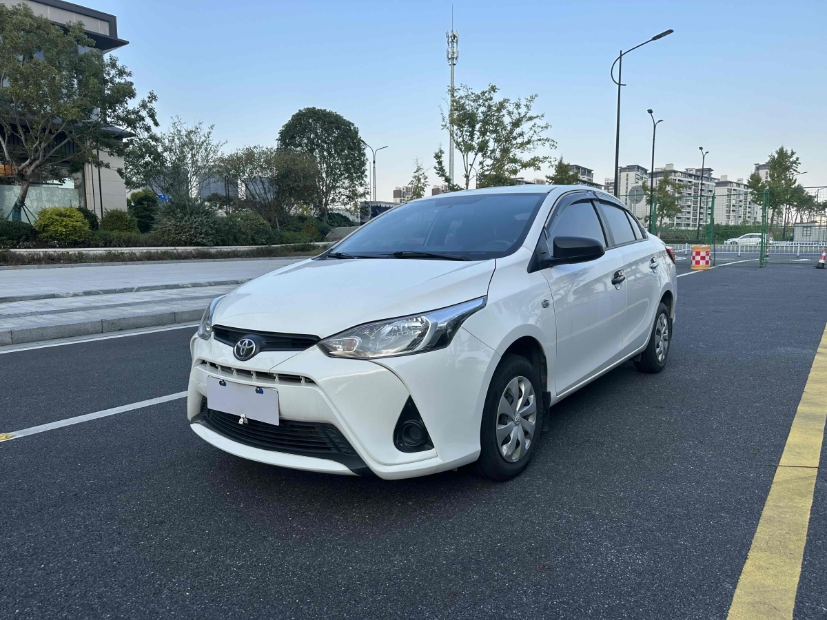 豐田 YARiS L 致享  2017款 1.3L 手動靈動版圖片