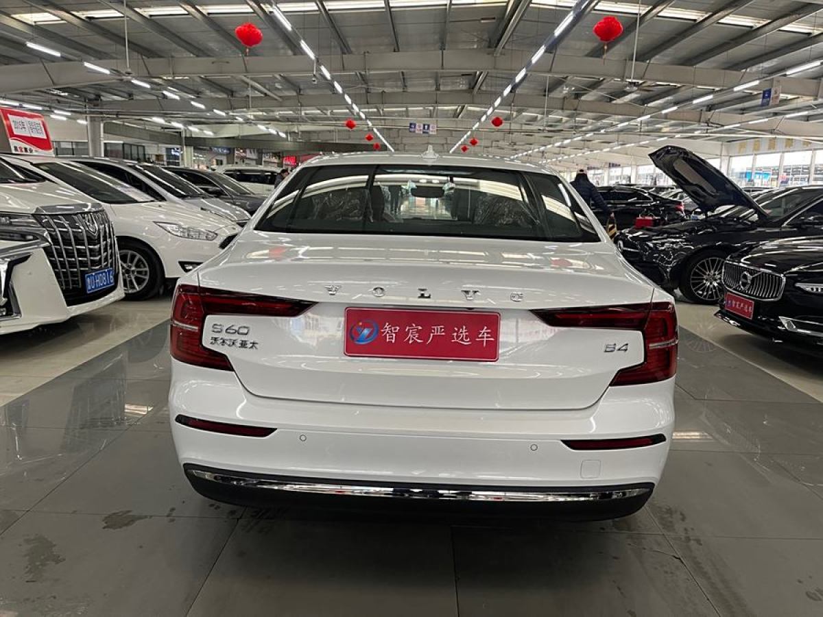 沃爾沃 S60L  2024款 B4 智遠(yuǎn)豪華版圖片