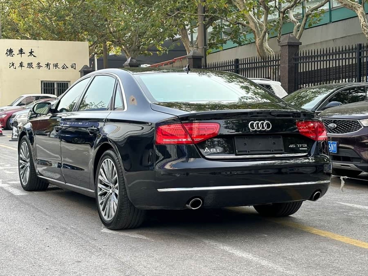 奧迪 奧迪A8  2011款 A8L 3.0 TFSI quattro尊貴型(245kW)圖片