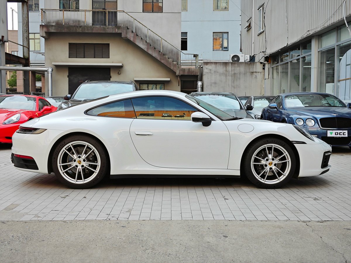 保時(shí)捷 911  2023款 Carrera 3.0T圖片