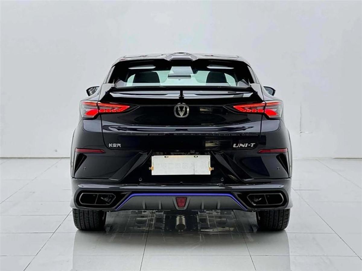 長(zhǎng)安 UNI-T  2023款 第二代 1.5T 尊享型圖片