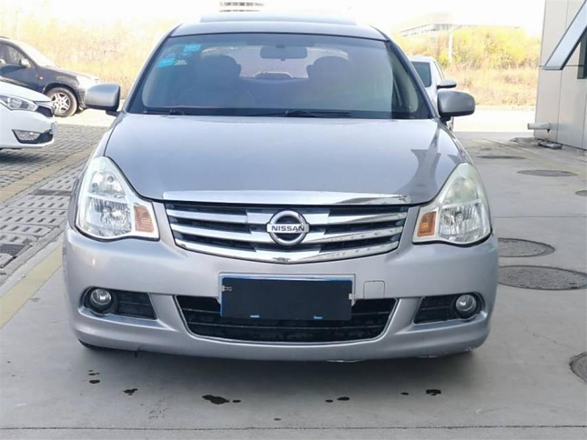 日產(chǎn) 軒逸  2009款 2.0XL CVT豪華天窗版圖片