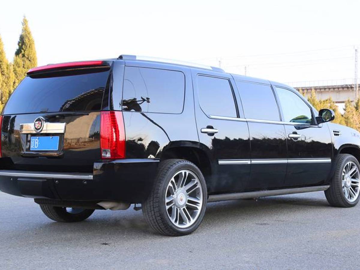 凱迪拉克 凱雷德escalade 2013款 6.2l esv鉑金版加長型圖片