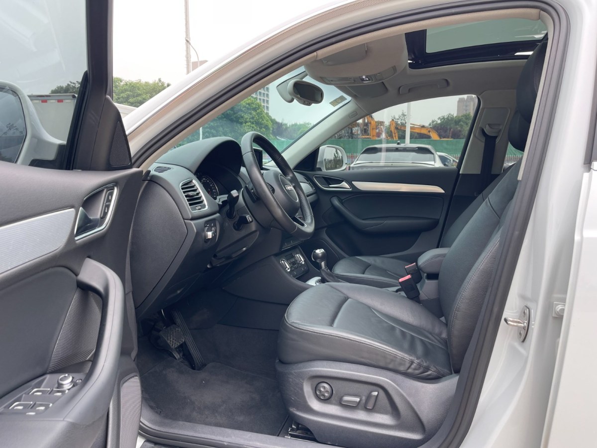 奧迪 奧迪Q3  2012款 35 TFSI quattro 舒適型圖片