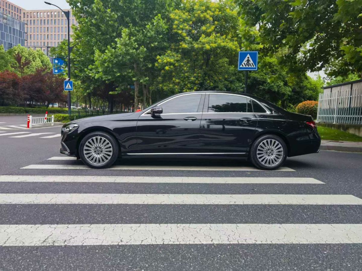 奔馳 奔馳E級  2023款 E 300 L 豪華型圖片