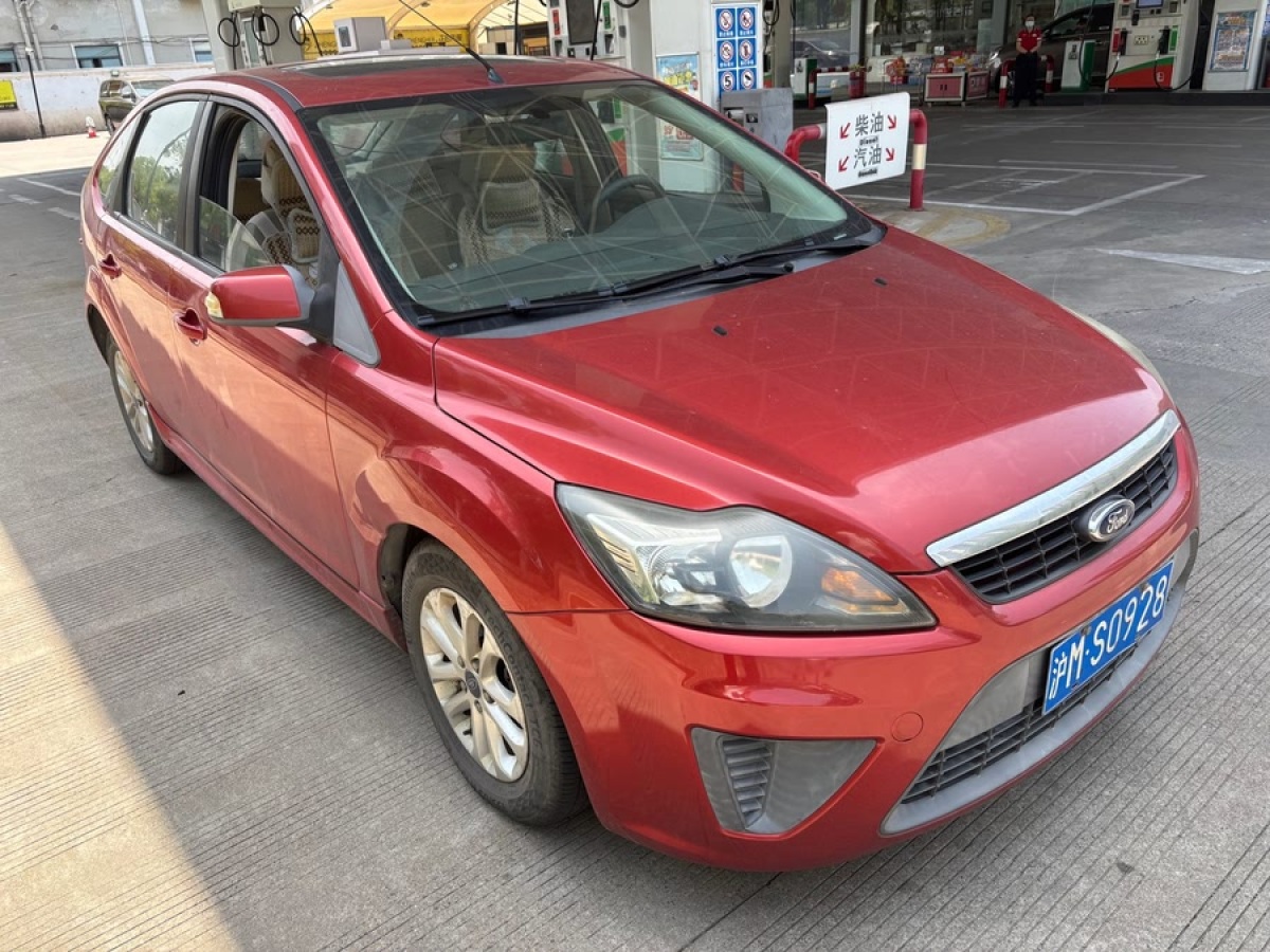 福特 ?？怂? 2012款 兩廂經(jīng)典 1.8L 自動(dòng)時(shí)尚型圖片