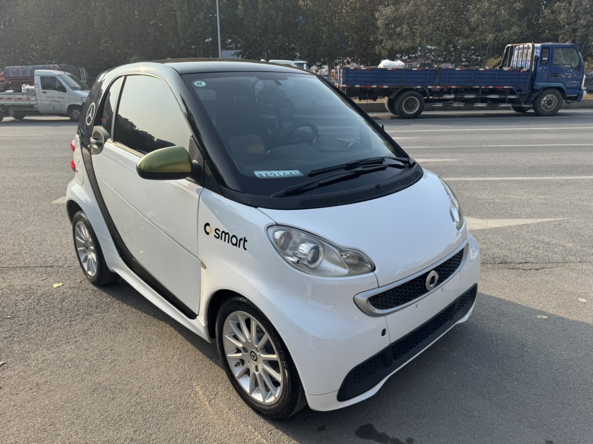 smart fortwo  2013款 1.0 MHD 硬頂冰炫特別版圖片