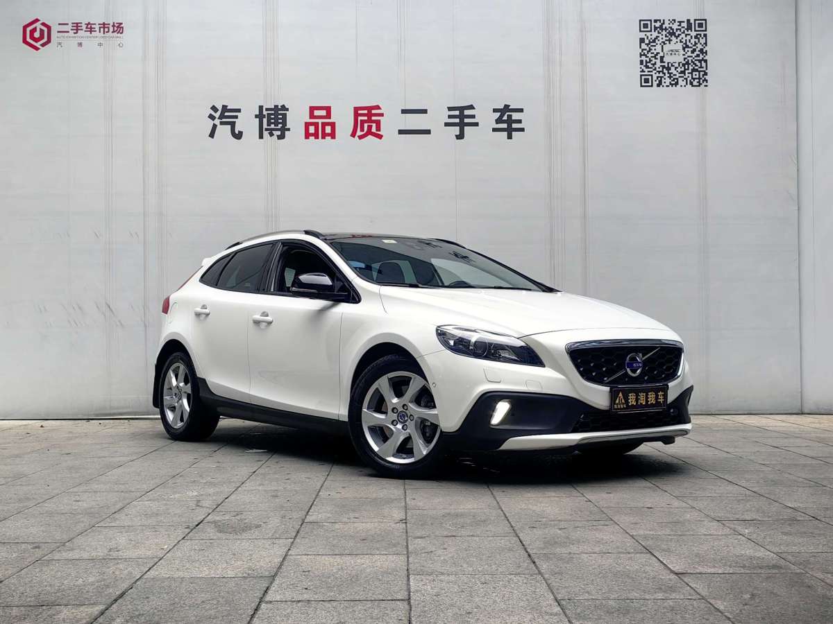 2015年10月沃爾沃 V40  2015款 Cross Country T5 AWD 智雅版