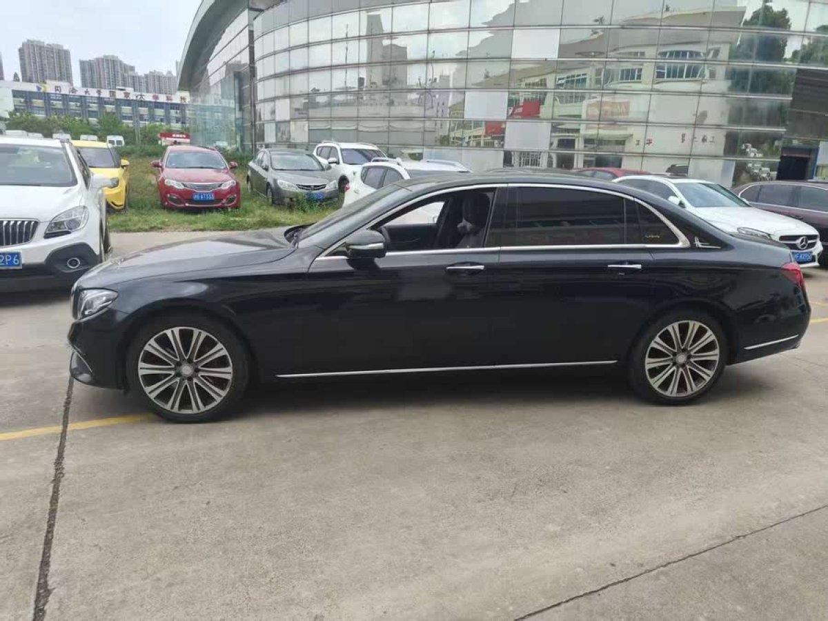 奔馳 奔馳E級  2019款 改款 E 300 L 豪華型圖片