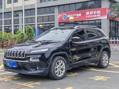 2016年12月 Jeep 自由光 2.4L 領(lǐng)先版圖片