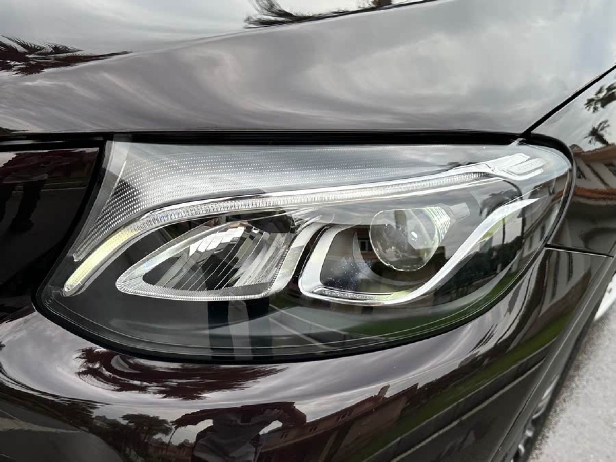 奔馳 奔馳GLC  2019款 GLC 260 4MATIC 動(dòng)感型圖片