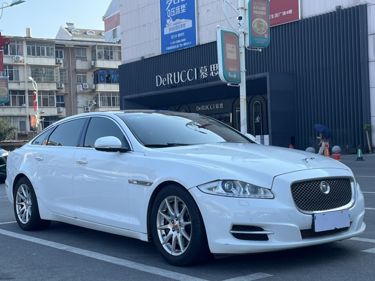 捷豹 XJ  2015款 XJL 2.0T 兩驅全景商務版圖片