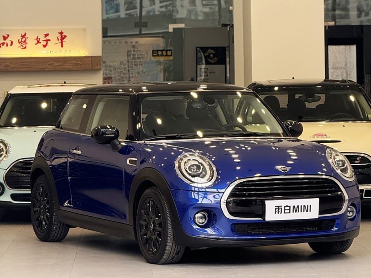 MINI MINI  2020款 1.5T COOPER 經(jīng)典派圖片