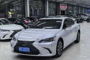 ES 雷克薩斯 200 臻享版