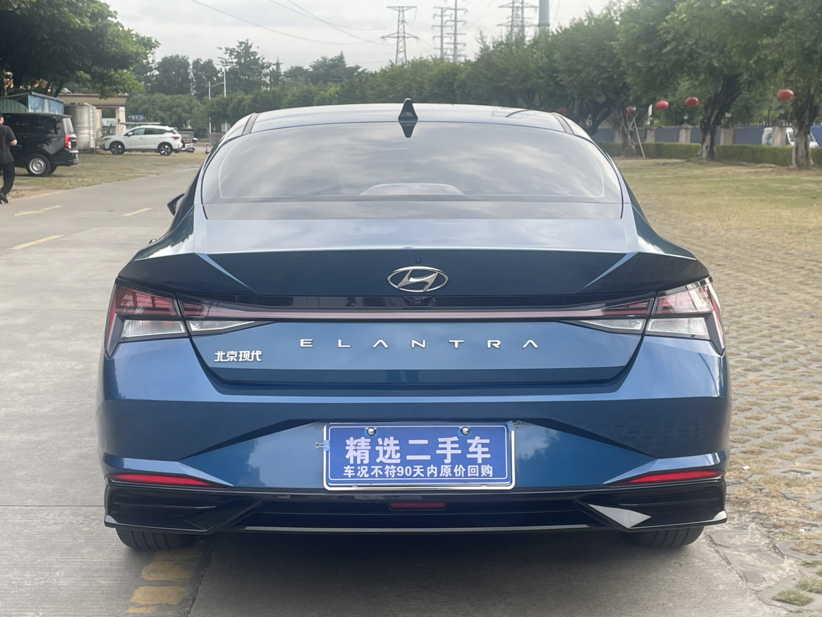 現(xiàn)代 伊蘭特  2021款 1.5L LUX尊貴版圖片