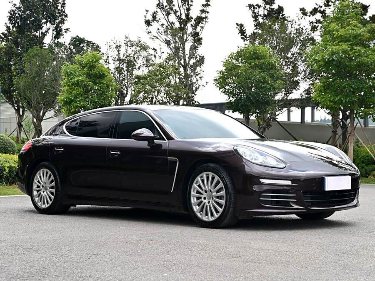 2014年9月保時(shí)捷 Panamera  2014款 Panamera 4 Executive 3.0T