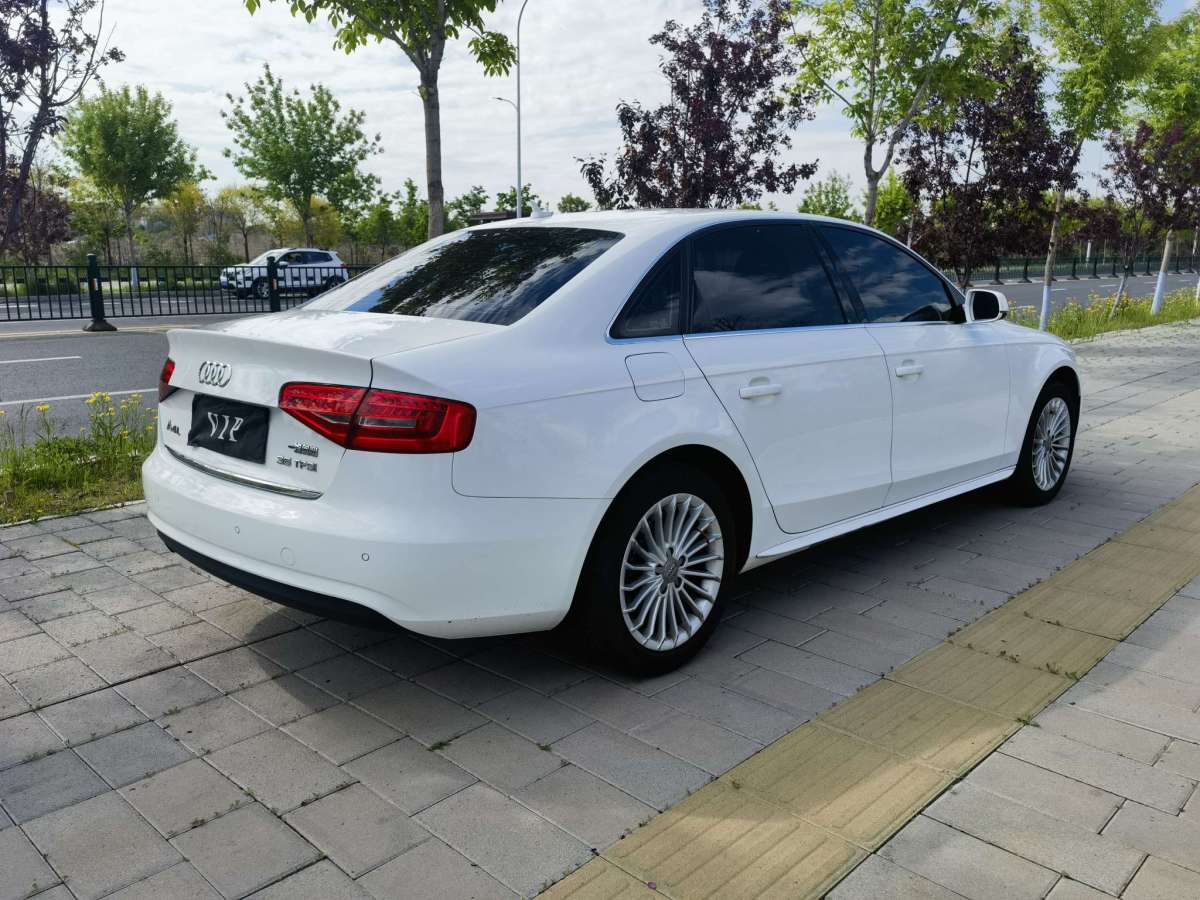 奧迪 奧迪A4L  2013款 35 TFSI 自動(dòng)技術(shù)型圖片
