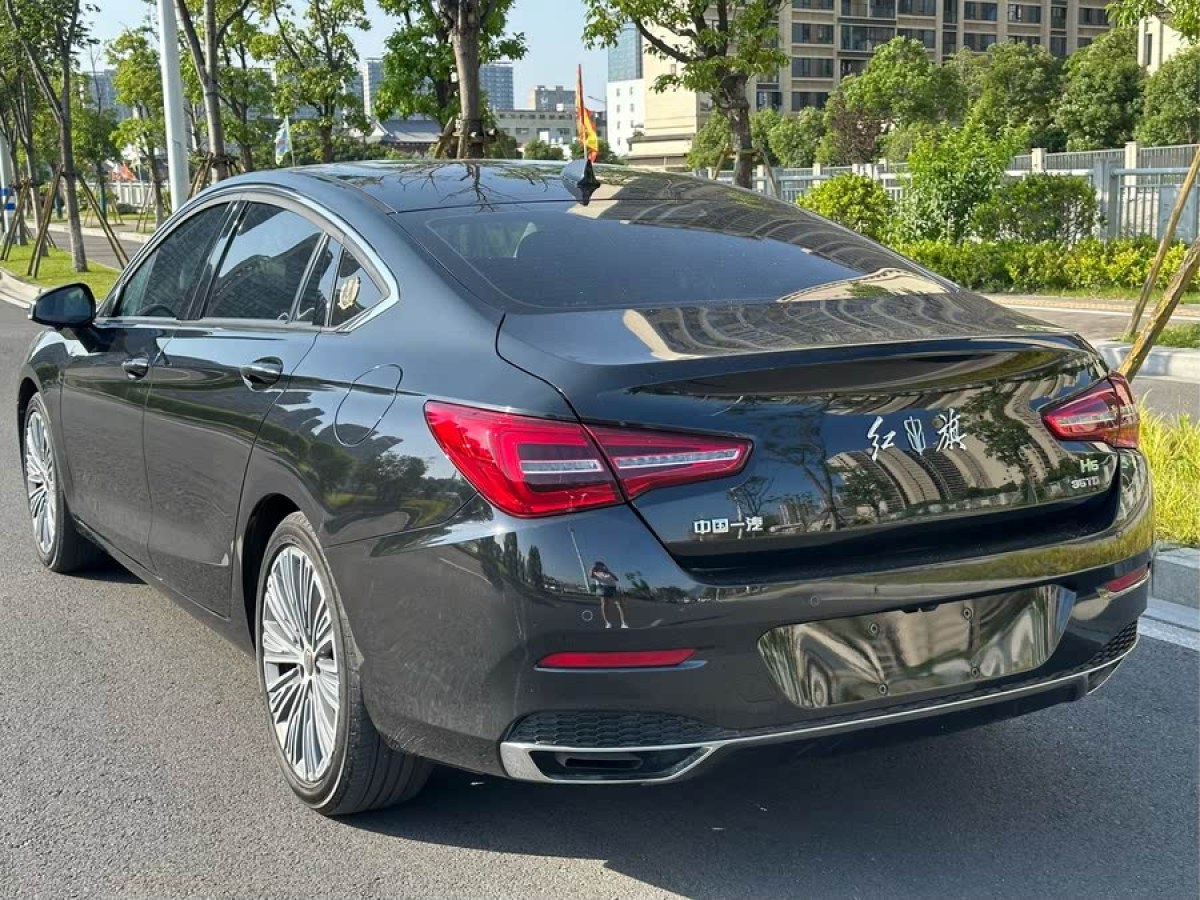 紅旗 H5  2022款 1.8T 自動智聯(lián)旗領(lǐng)版圖片