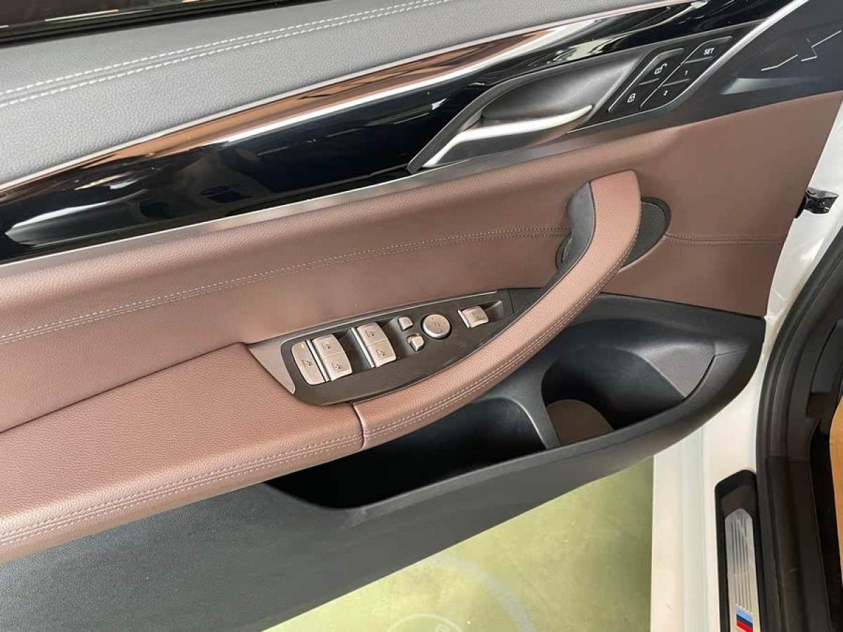 寶馬 寶馬X3  2019款  xDrive30i 領(lǐng)先型 M運動套裝圖片