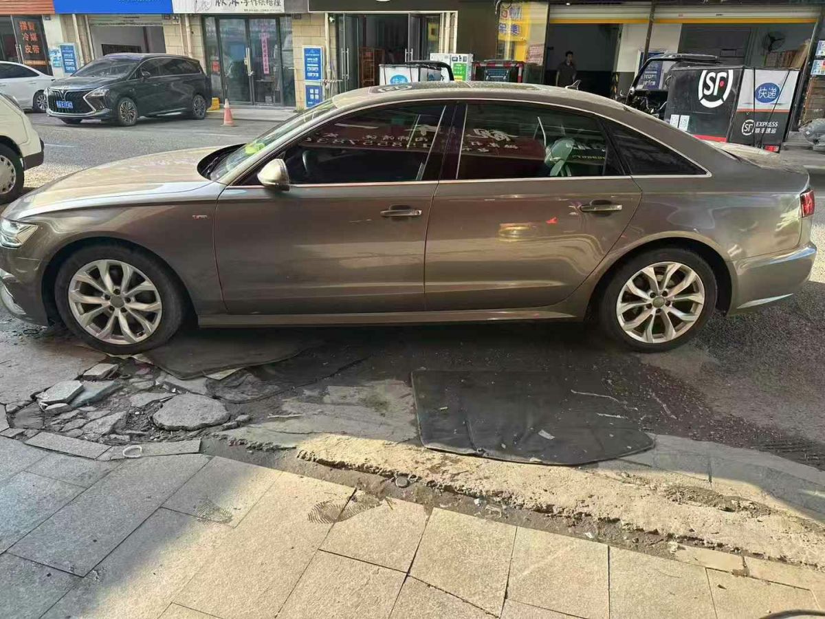 奧迪 奧迪A6L  2019款 40 TFSI 豪華動(dòng)感型圖片