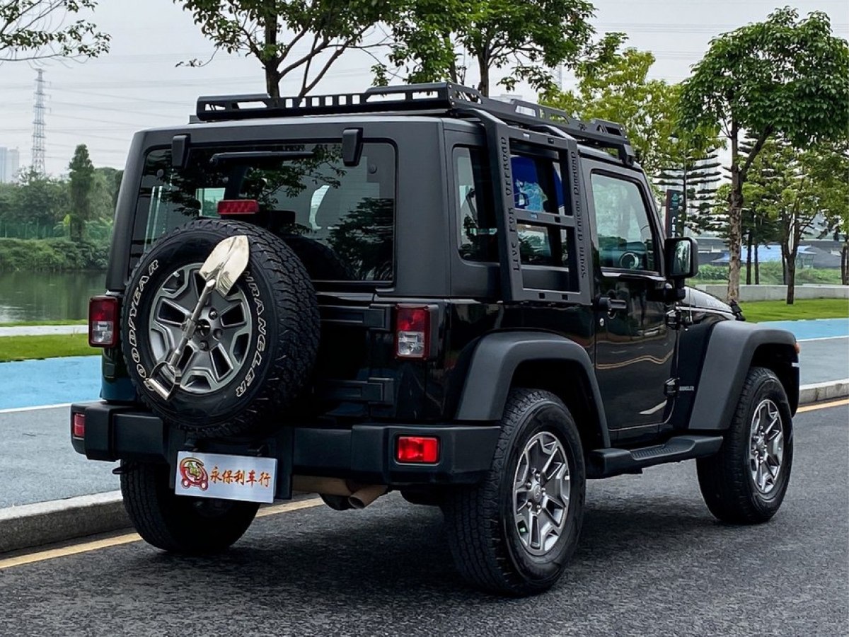 Jeep 牧马人  2015款 3.6L Rubicon 两门舒享版图片