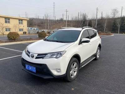 2015年5月 豐田 RAV4榮放 2.0L CVT兩驅(qū)都市版圖片