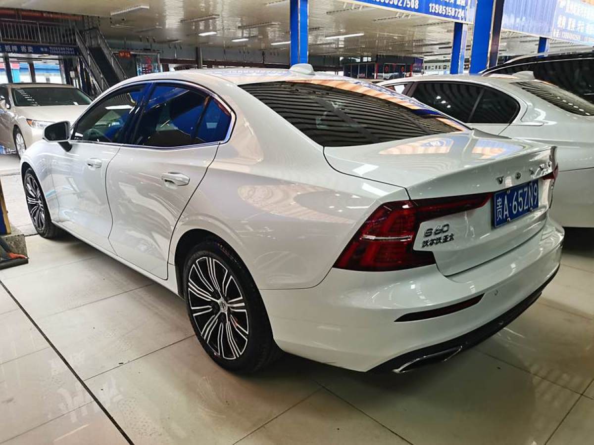 沃爾沃 S60L  2022款 B4 智遠(yuǎn)豪華版圖片