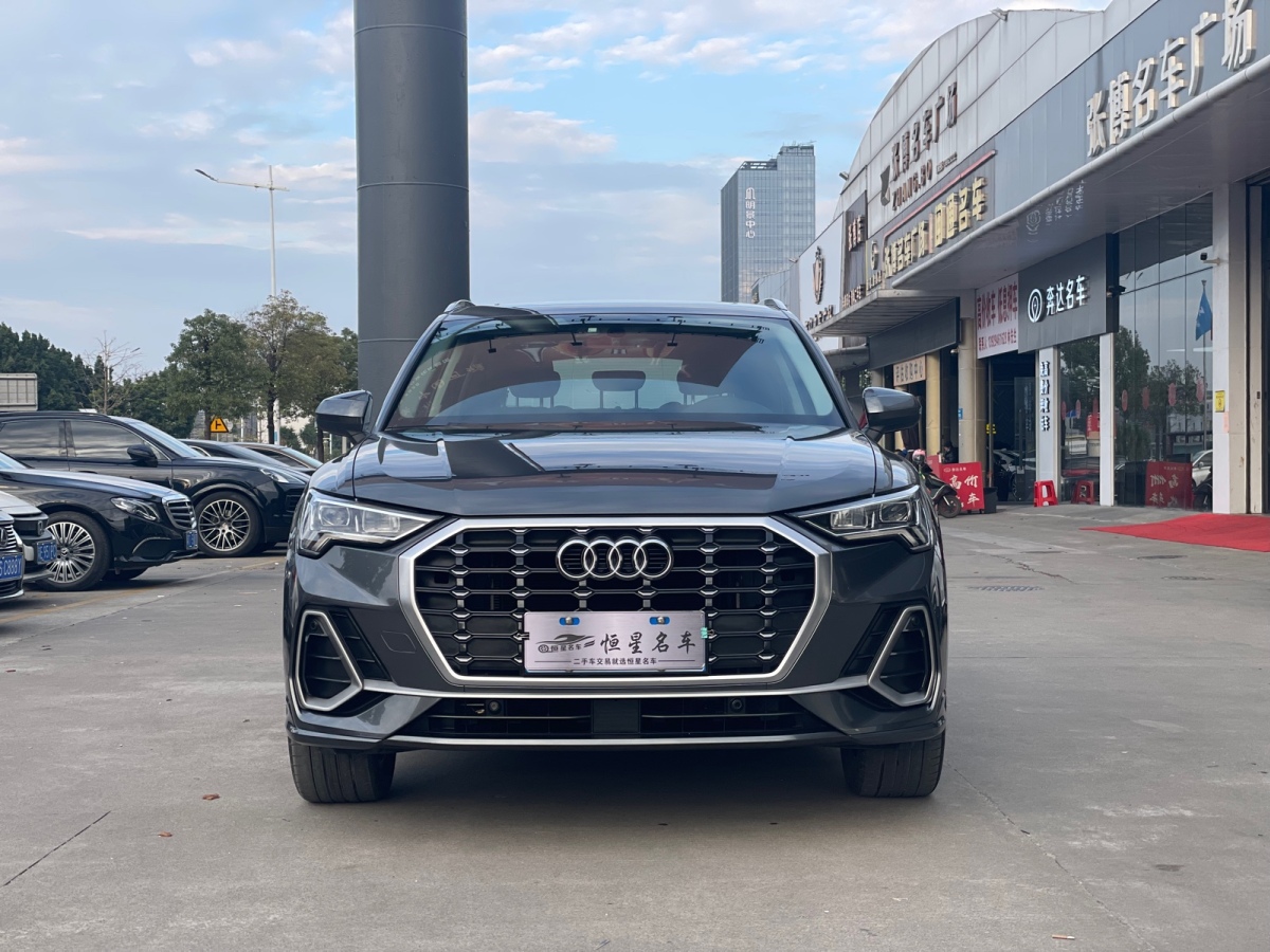 奥迪 奥迪q3  2020款 35 tfsi 时尚动感型图片