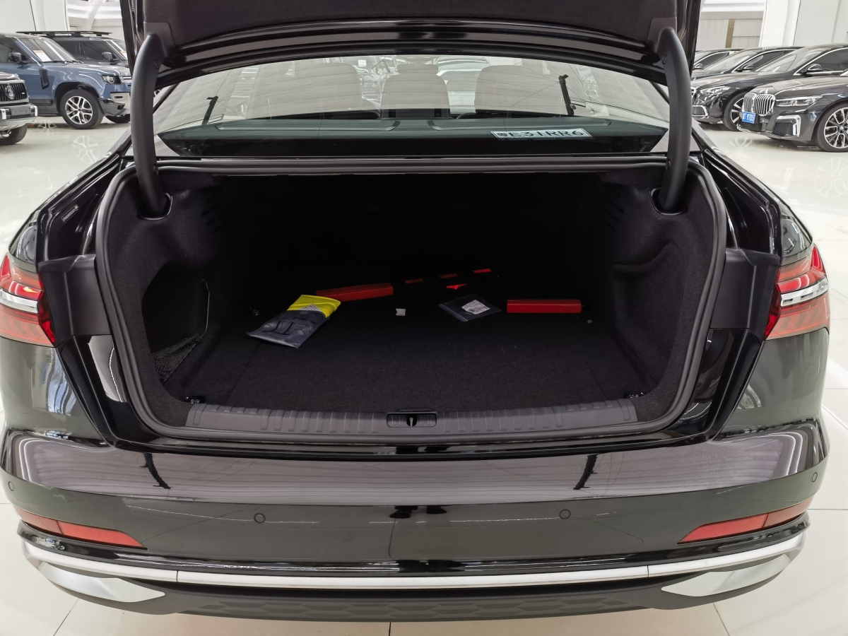 奧迪 奧迪A6L  2025款 45 TFSI 臻選動感型圖片