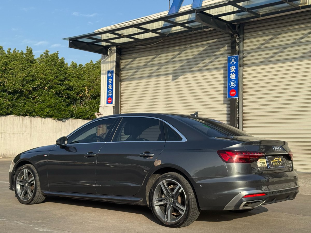 奧迪 奧迪A4L  2020款 40 TFSI quattro 豪華動感型圖片