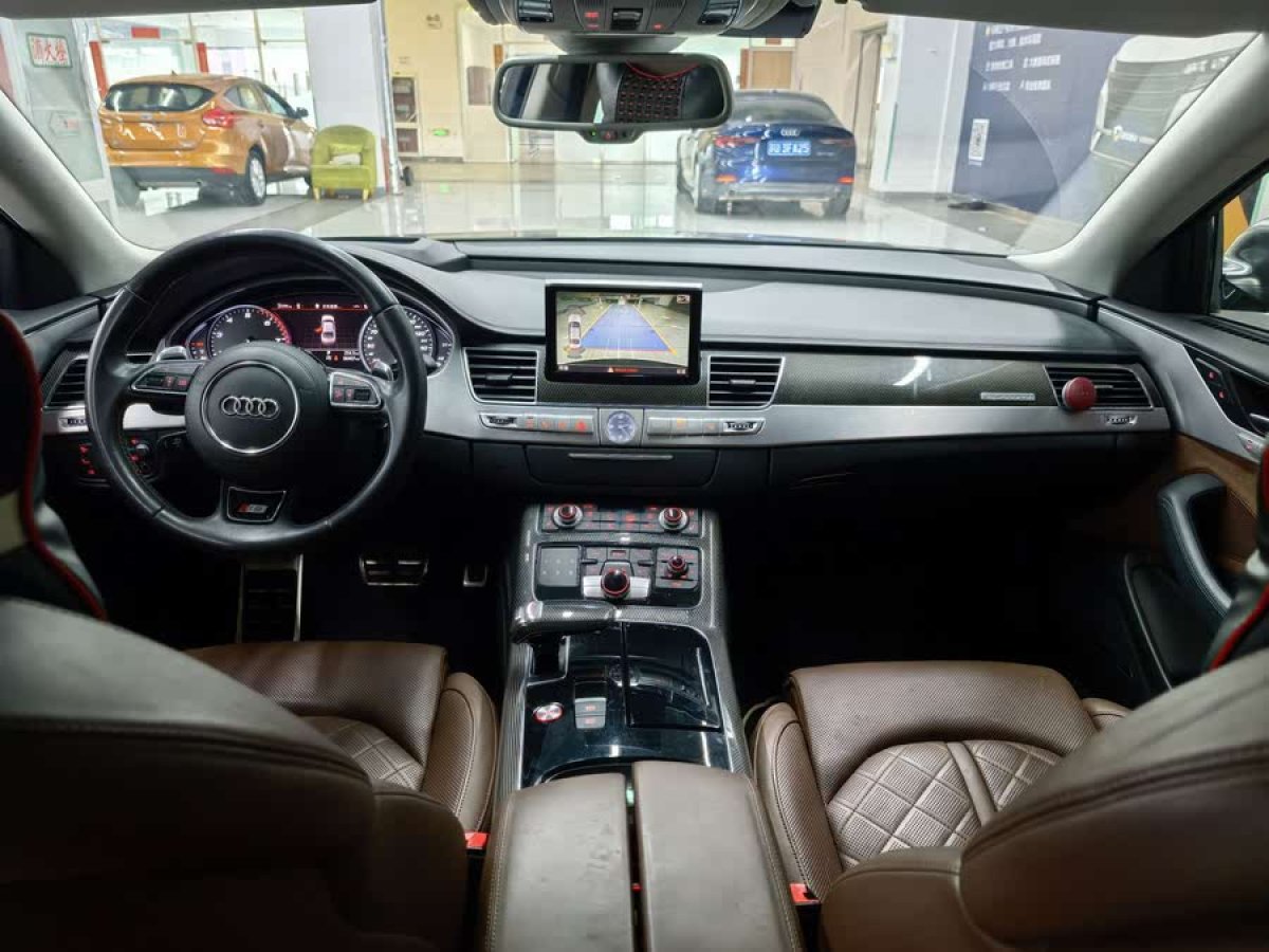 奧迪 奧迪S8  2014款 S8 4.0TFSI quattro圖片