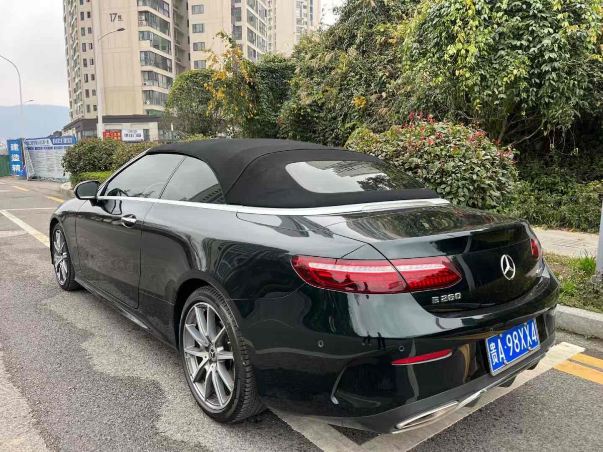 奔馳 奔馳E級(jí)  2021款 改款 E 260 4MATIC 敞篷轎跑車圖片