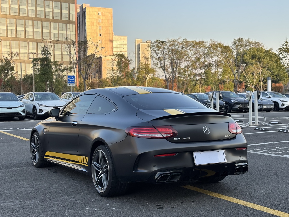 奔馳 奔馳C級AMG  2021款 AMG C 63 轎跑車圖片