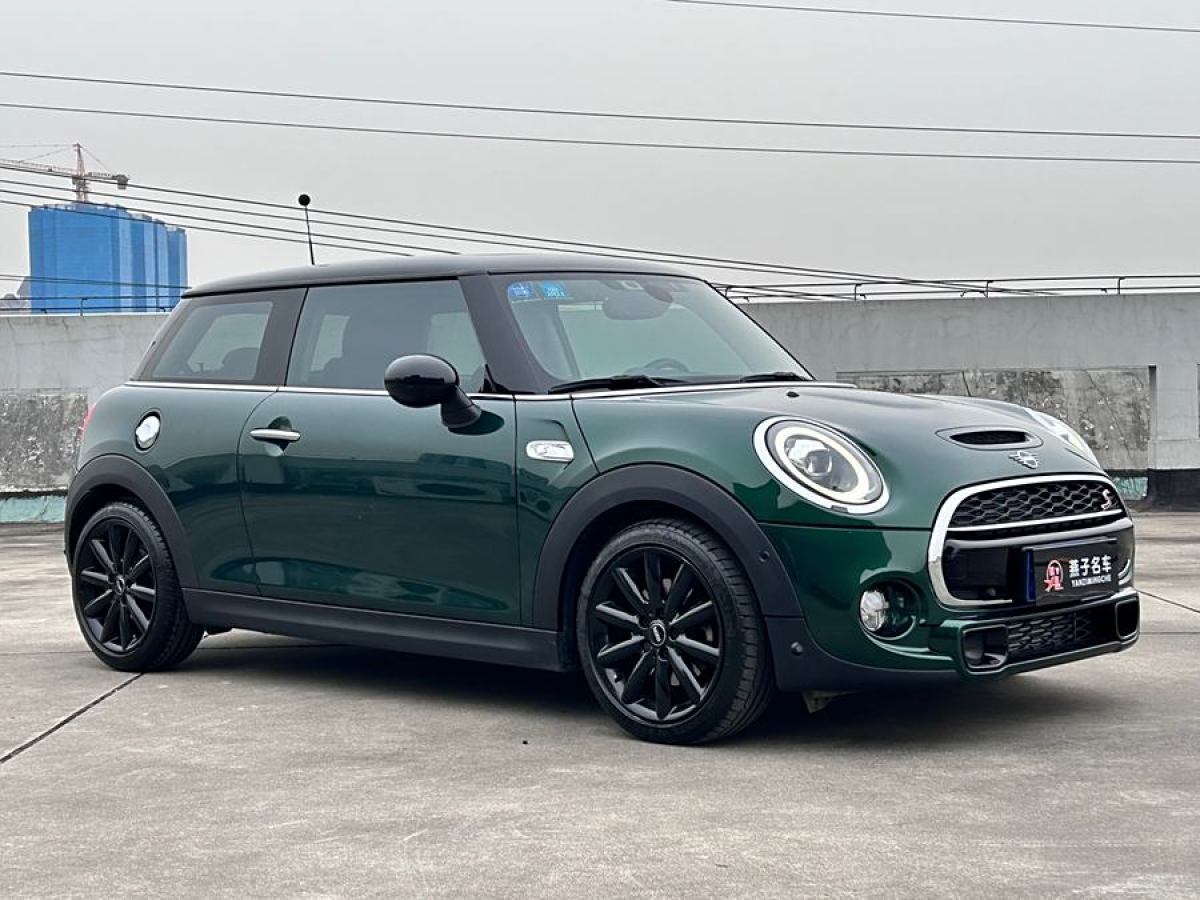 MINI MINI  2019款 2.0T COOPER S 經(jīng)典派圖片