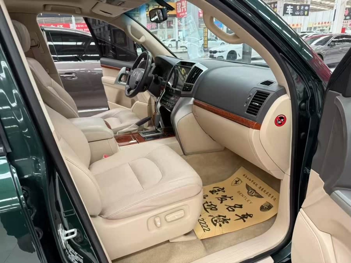 豐田 蘭德酷路澤  2012款 4.0L 自動(dòng)VX圖片