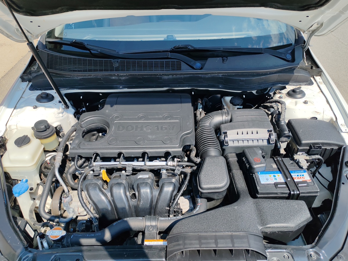 起亞 K5  2012款 2.0L 自動(dòng)DLX-2特別版圖片
