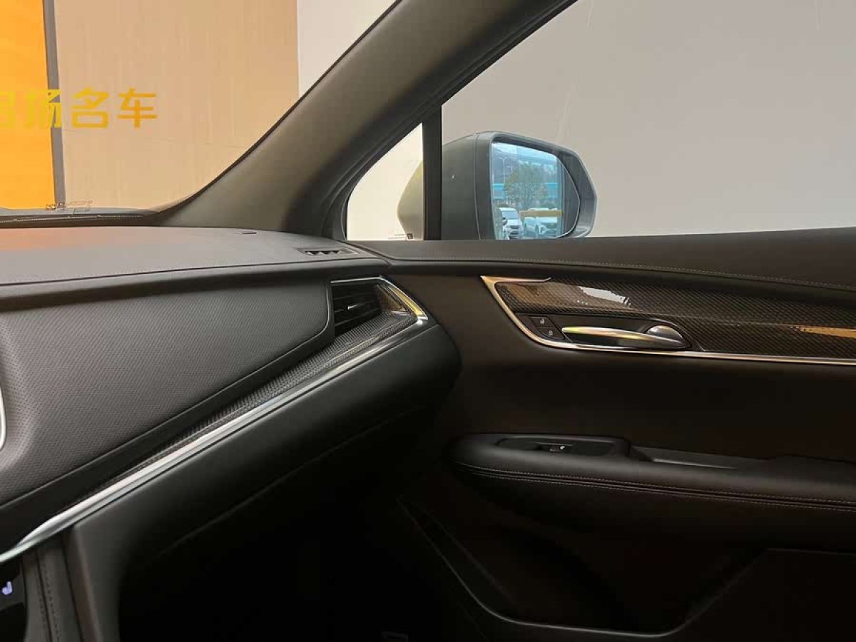 凱迪拉克 XT5  2022款 2.0T 四驅(qū)豪華型（蜂鳥版）圖片