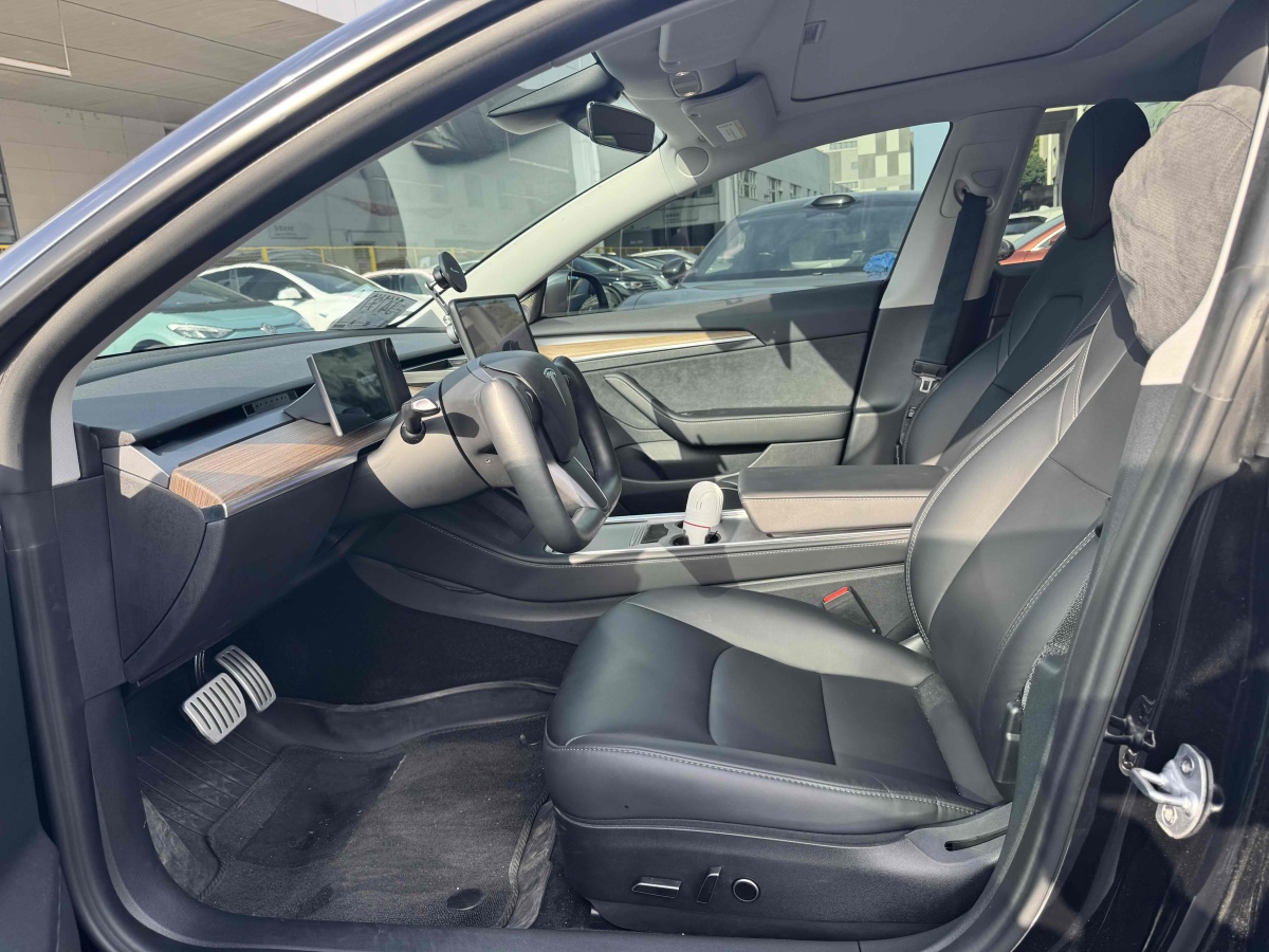 特斯拉 Model 3  2022款 Performance高性能全輪驅(qū)動版圖片