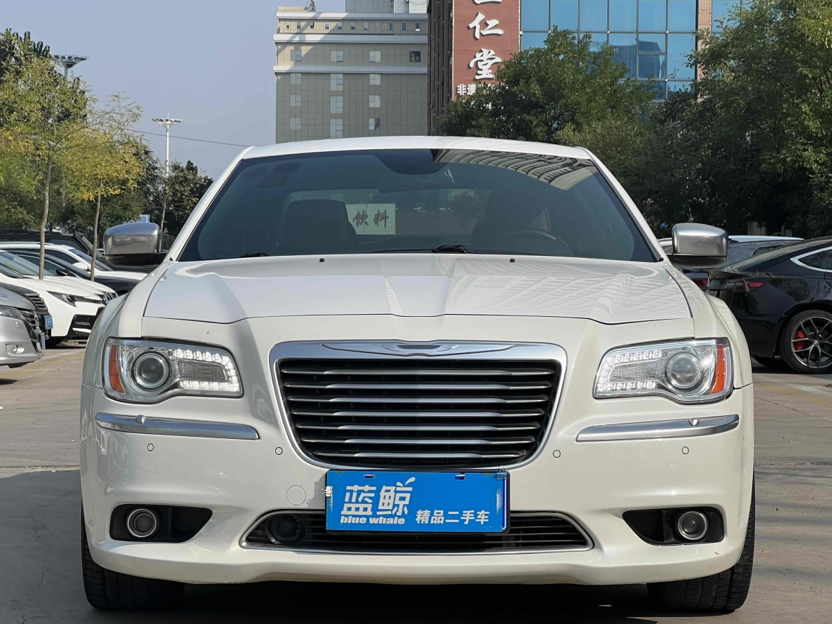 克萊斯勒 300C  2014款 3.0L 卓越版圖片