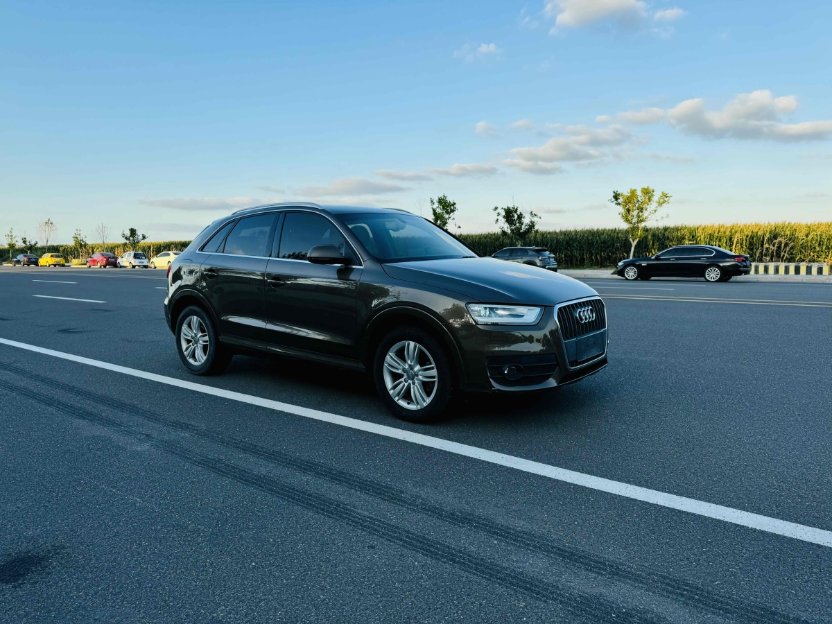 2013年9月奧迪 奧迪Q3  2013款 35TFSI 舒適型