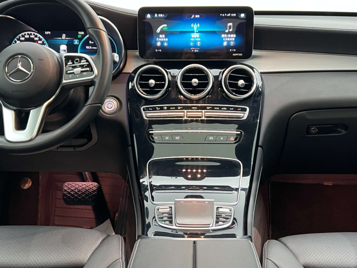 2020年11月奔馳 2020款 GLC 260 4MATIC 轎跑SUV