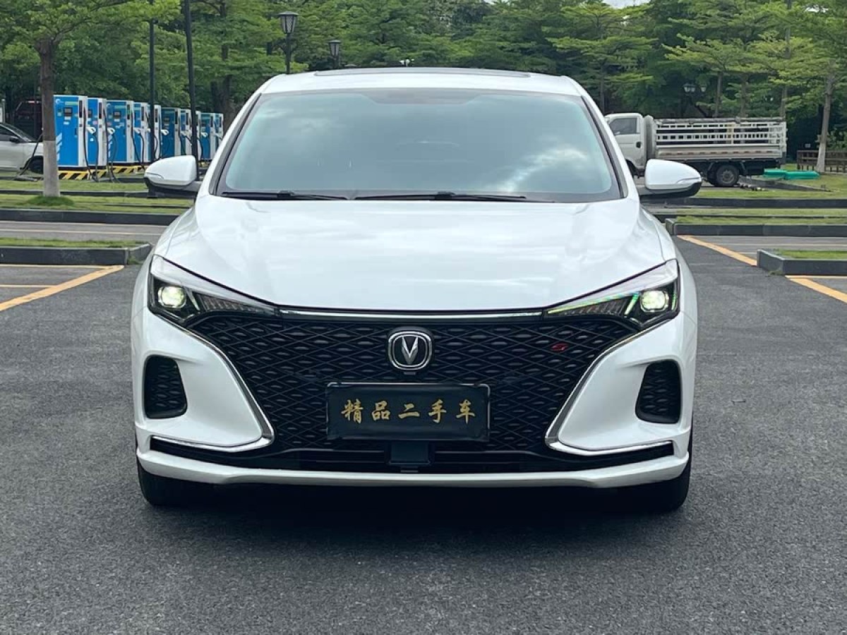 長(zhǎng)安 逸動(dòng)  2020款 PLUS 藍(lán)鯨NE 1.4T GDI DCT尊貴型圖片