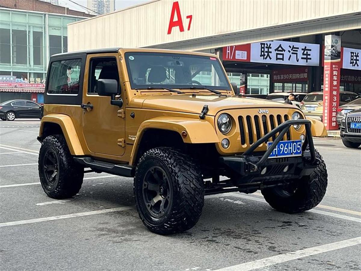 2014年7月Jeep 牧馬人  2013款 3.6L Sahara 兩門版