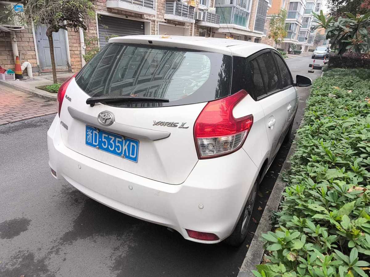 豐田 YARiS L 致炫  2015款 1.5G 自動(dòng)炫動(dòng)天窗特別版圖片