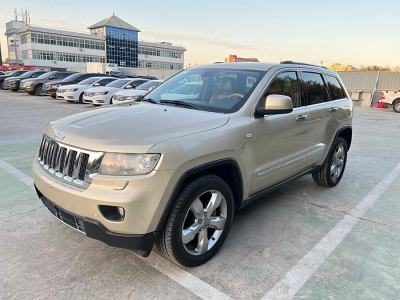 2012年1月 Jeep 大切諾基(進口) 改款 5.7L 旗艦導(dǎo)航版圖片