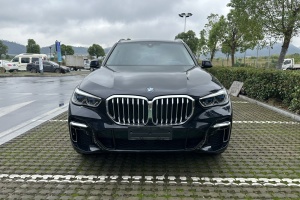 宝马X5 宝马 改款 xDrive 30Li 尊享型M运动套装